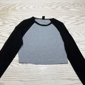 Black and Gray Cropped Long Sleeve Shirt